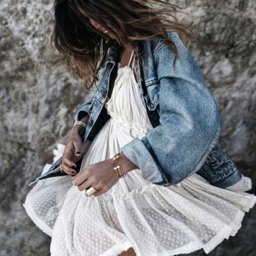 Boho Chic Halter Ruffle Dress - Picture 8 of 9